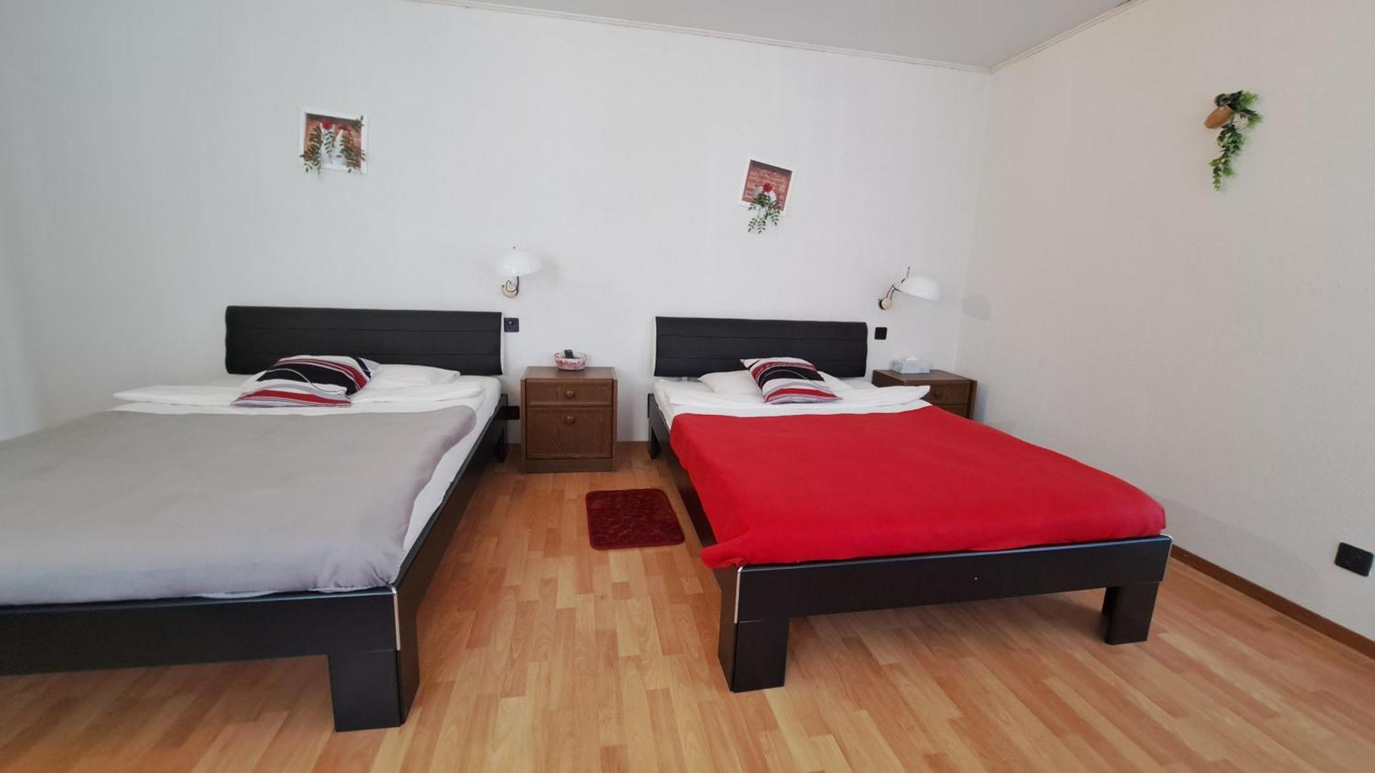 Hotel La Fontaine Saint-Imier Экстерьер фото